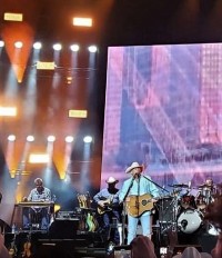 Chauvet fixtures used for Alan Jackson benefit concert