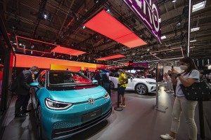 Robe dominiert Movinglight-Aufgebot auf der IAA Mobility 2021