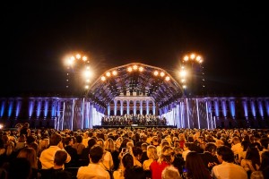 Jerry Appelt entscheidet sich für Elation und GLP beim Sommernachtskonzert der Wiener Philharmoniker