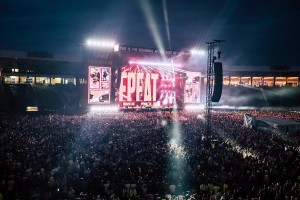 Adlib equips Gerry Cinnamon stadium shows with MDG TheOne