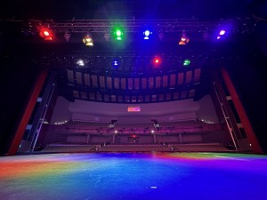 Thunder City Pro equips Florida’s Venice Performing Arts Center with Elation Fuze PAR Z175