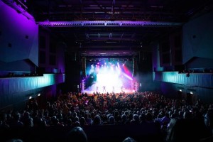 The Overtones on tour with Electro-Voice X-Line Advance and Dynacord TGX