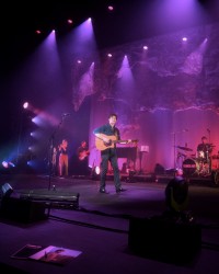 Vari-Lite VL3600 Profile provides colors for Vance Joy