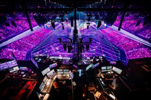 Hippotizer Media Servers drive LED set strips at ESC 2021