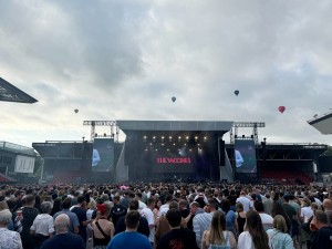 SWG Events partners with 22live to deploy Martin Audio WPL for BS3 Festival and Kings of Leon