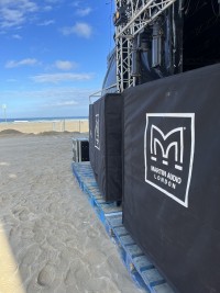 Nub Sound deploys Martin Audio WPC for “Tunes in the Dunes” festival on Perranporth Beach